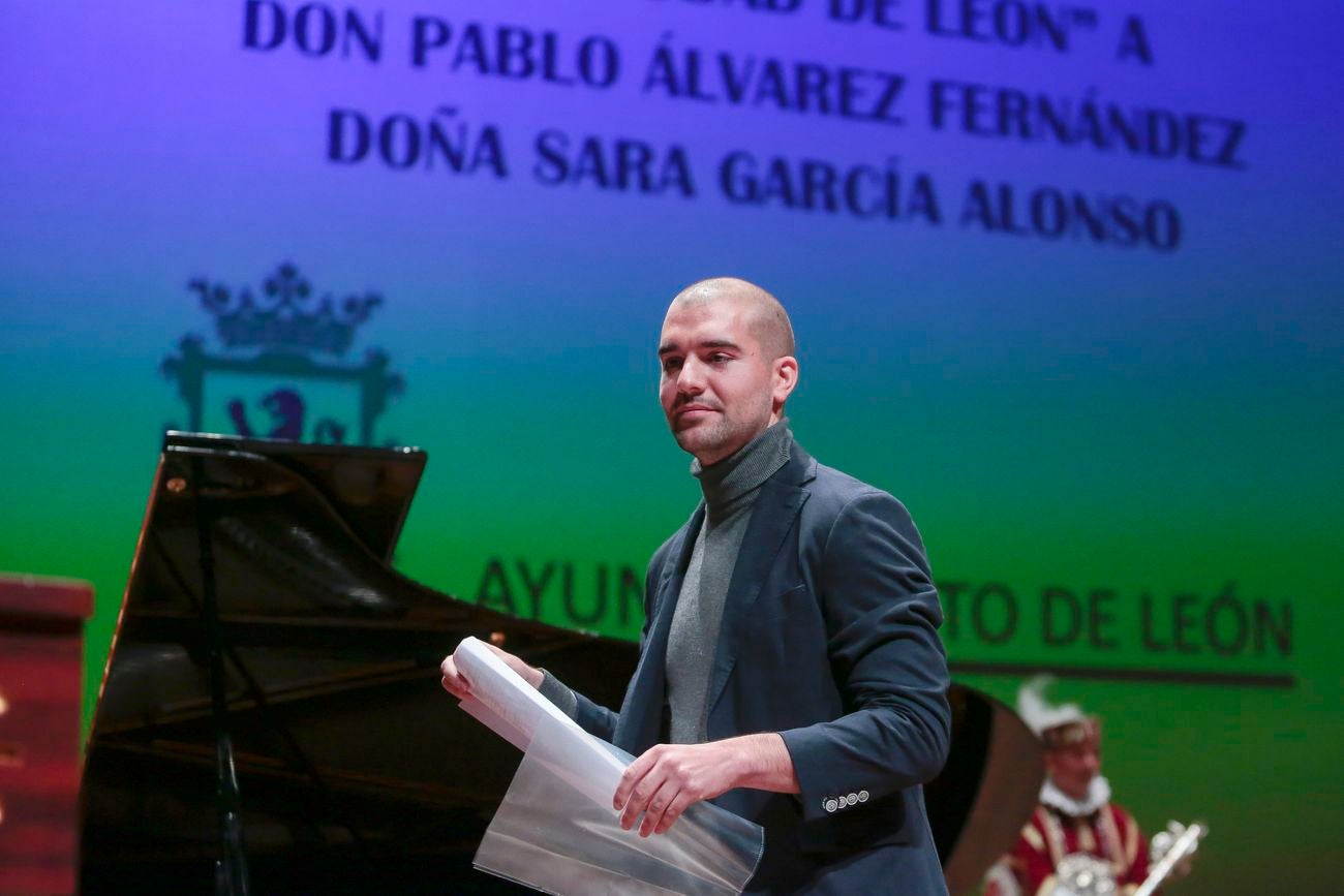 Los astronautas Pablo y Sara, Hijos Predilectos de León