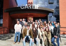 Los estudiantes visitaron las instalaciones del centro tecnológico de investigación Cartif.