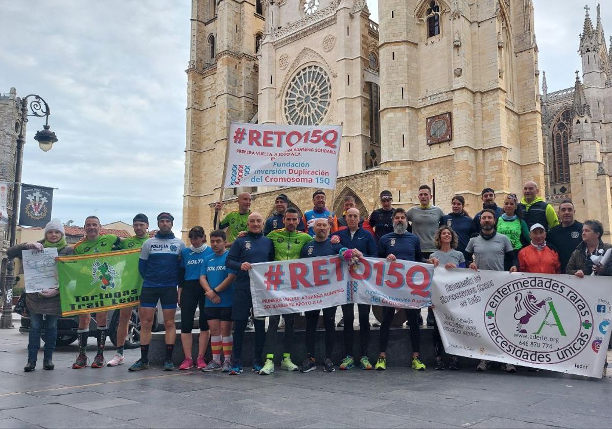 El alcalde de León, José Antonio Diez, formó parte de este reto solidario.