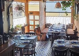 Hay que ir a Tejeira (Teixeira), en Villafranca del Bierzo, a las puertas de los Ancares. Allí está la Cantina de Teixeira, un lugar singular, un rincón escondido que merece la pensa conocer, un punto en el mapa al que acudir.