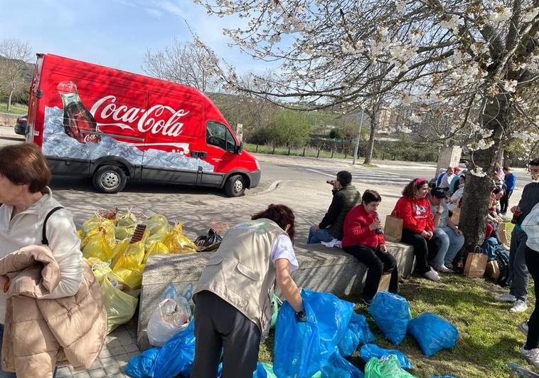 La limpieza de la confluencia del río Sil con el Boeza en Ponferrada se salda con 148 kilos de residuos