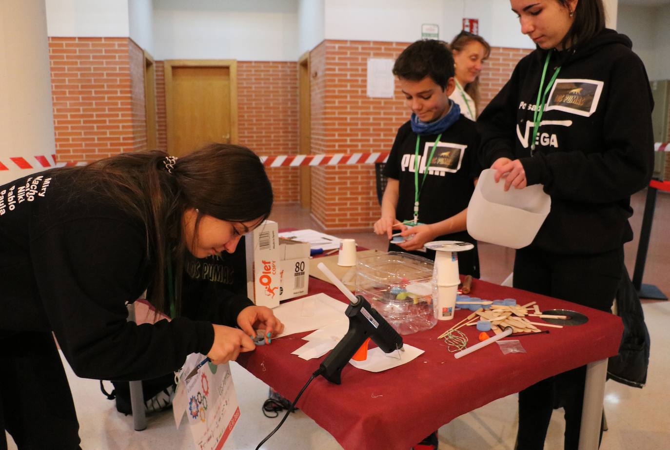 La ULE entrega los premios de la I Olimpiada de Ingeniería Industrial