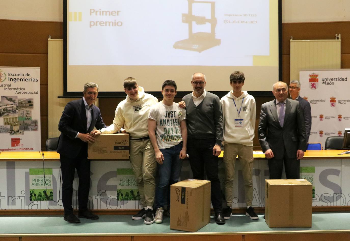 La ULE entrega los premios de la I Olimpiada de Ingeniería Industrial