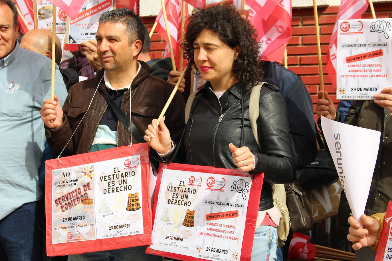 UGT se concentrará frente a la Dirección de Educación «por los derechos» del personal laboral y administrativo de Educación