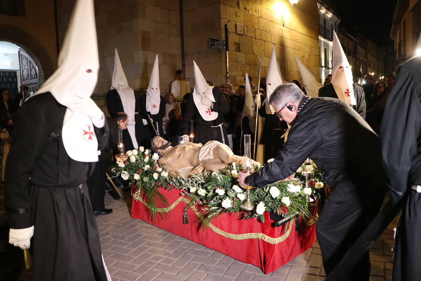 Procesión de la Adoración de las Llagas