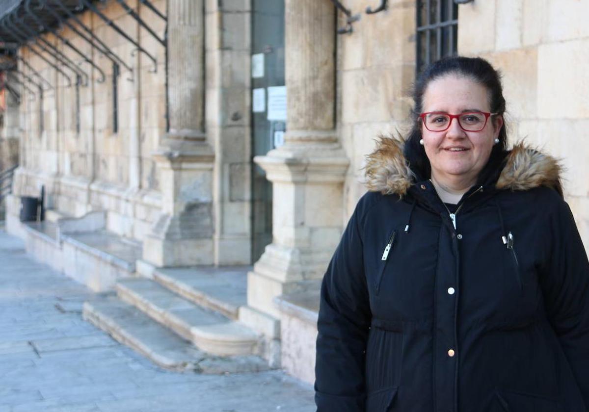 Diana Belén García, presidenta de la Junta Mayor de Cofradías y Hermandades de la Semana Santa de León, será la encargada de recoger la placa conmemorativa.