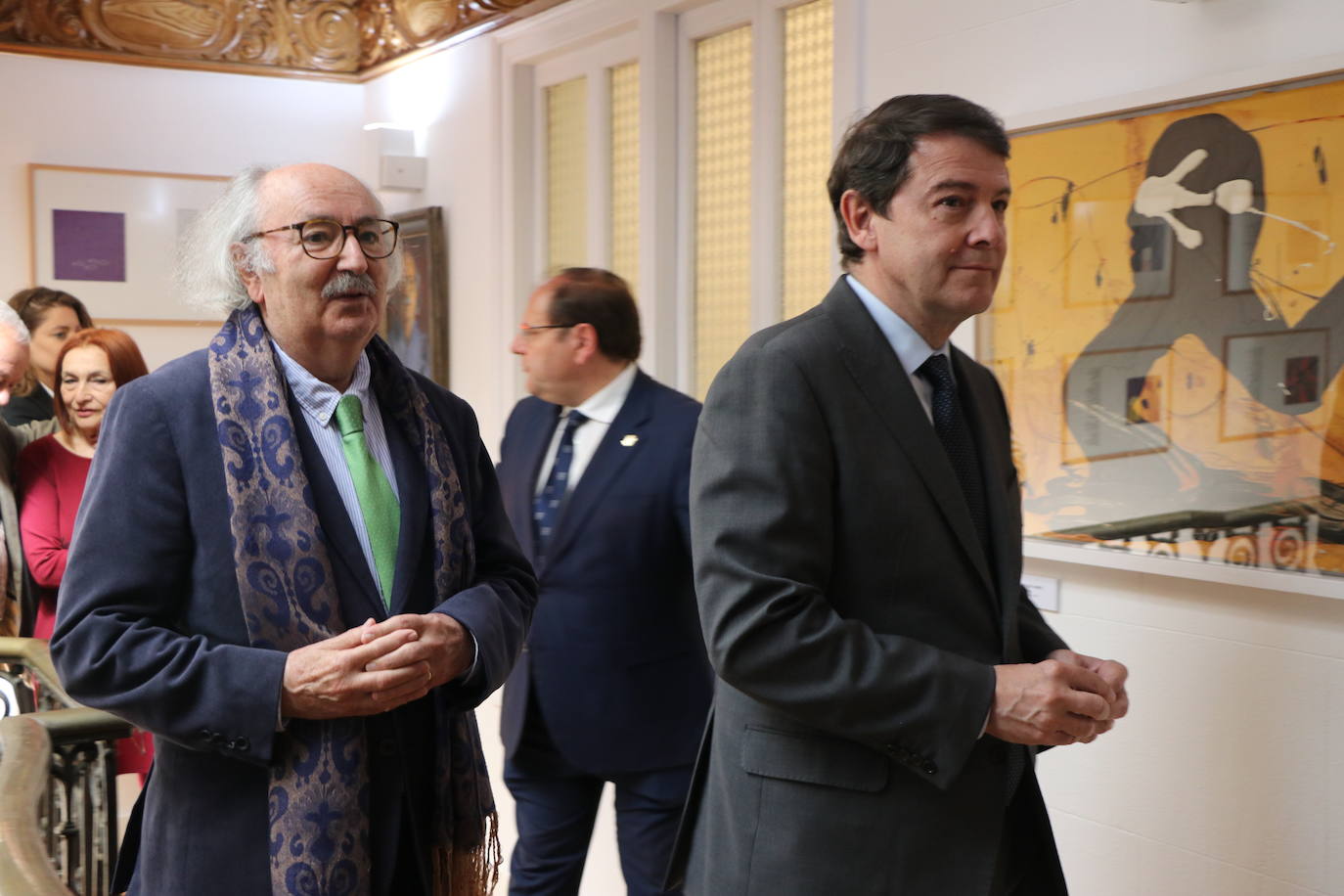 El presidente de la Junta participa en la apertura de la Casa de la Poesía-Fondo Cultural Antonio Colinas de La Bañeza