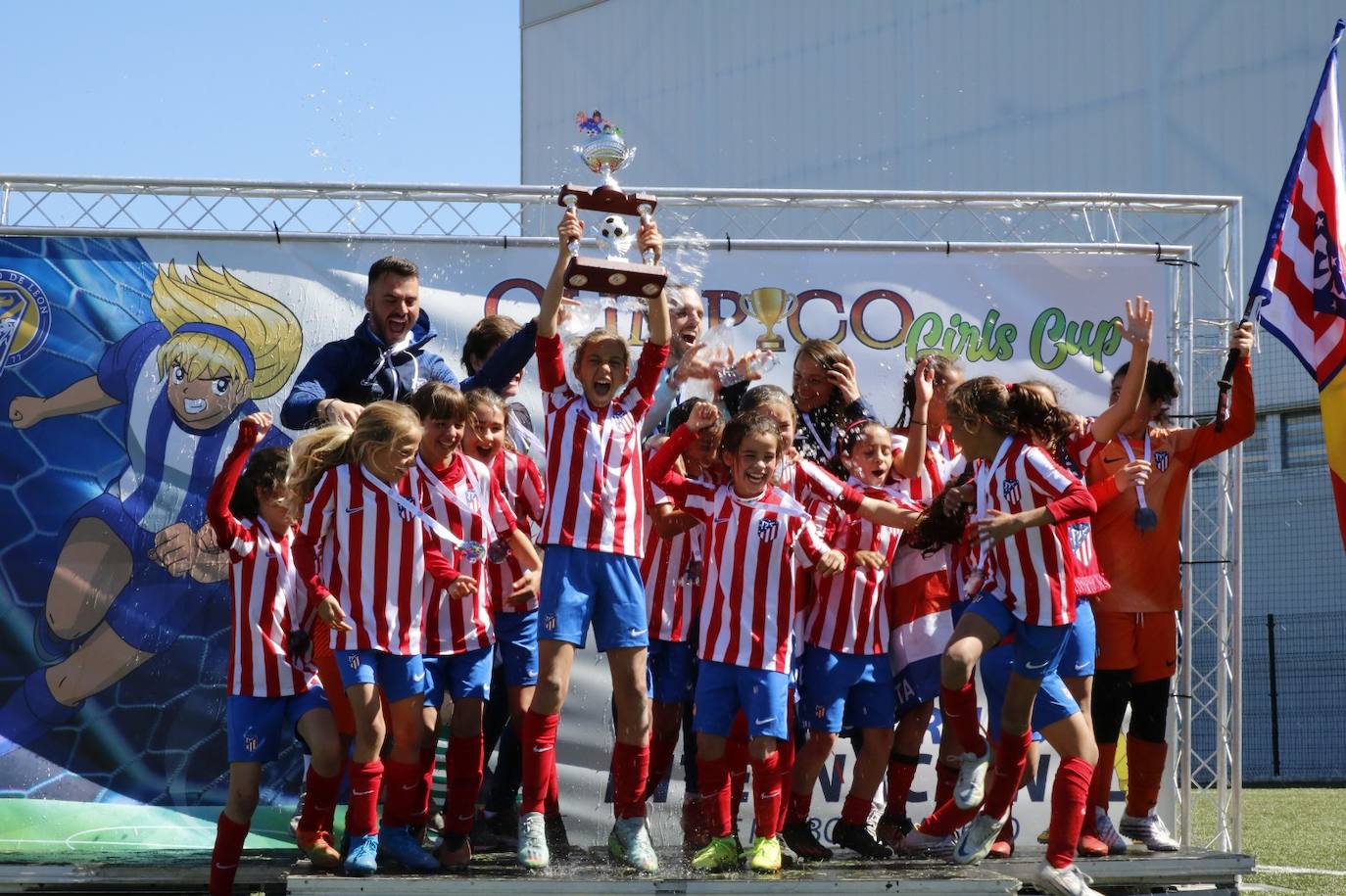 El Atlético reina en la II Olímpico Girls Cup