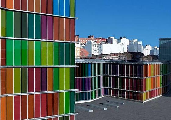 Entre el jueves 6 y el domingo 9 de abril Musac refuerza la programación de visitas guiadas.