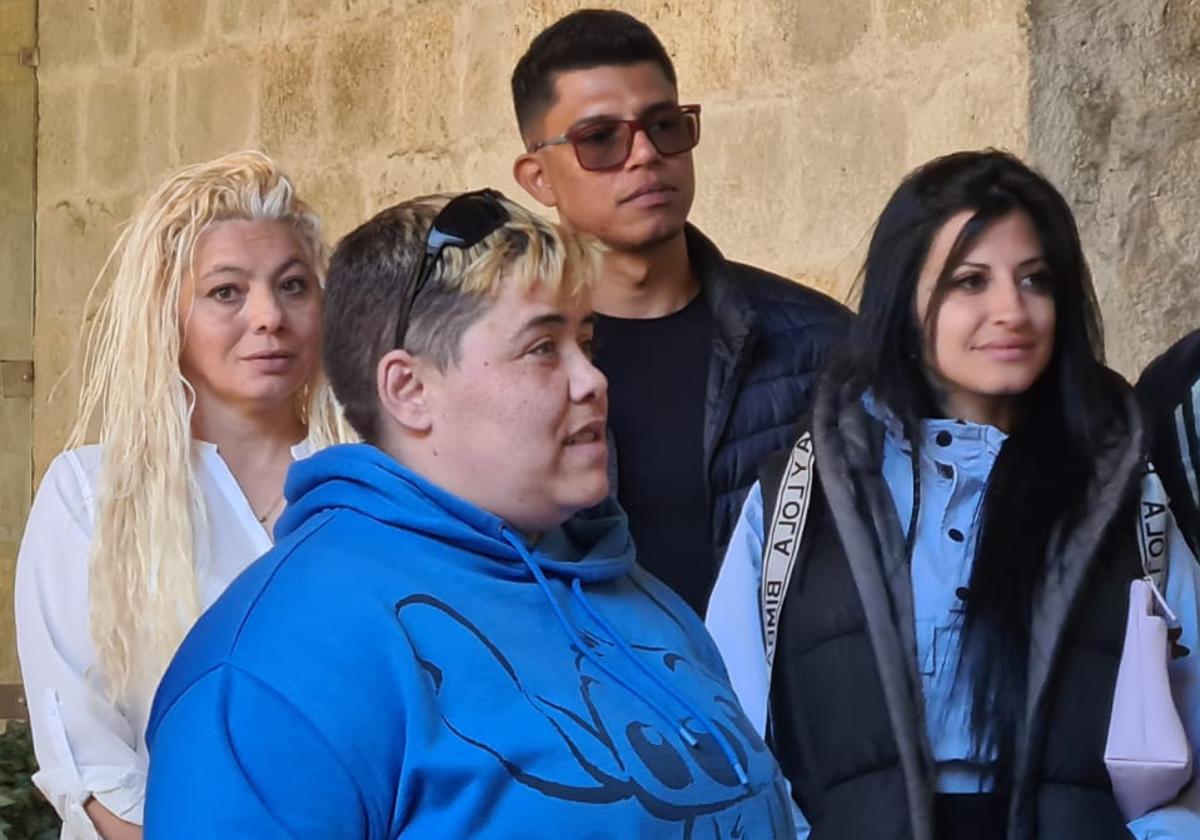 Un &#039;perdón&#039; en femenino: «Esperamos empezar de nuevo»