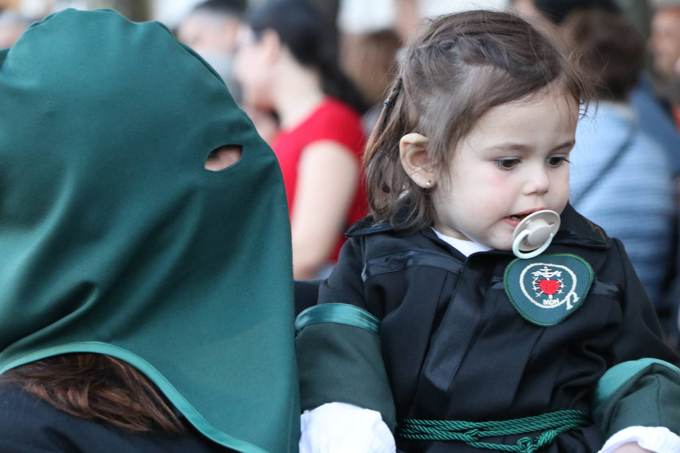 Procesión de María al Pie de la Cruz