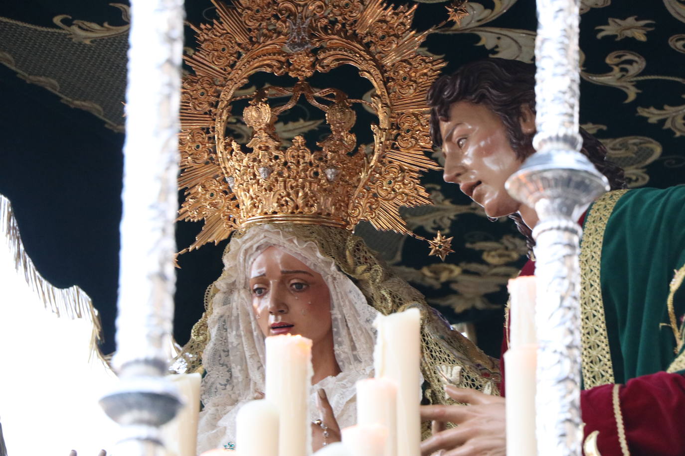 Procesión de María al Pie de la Cruz