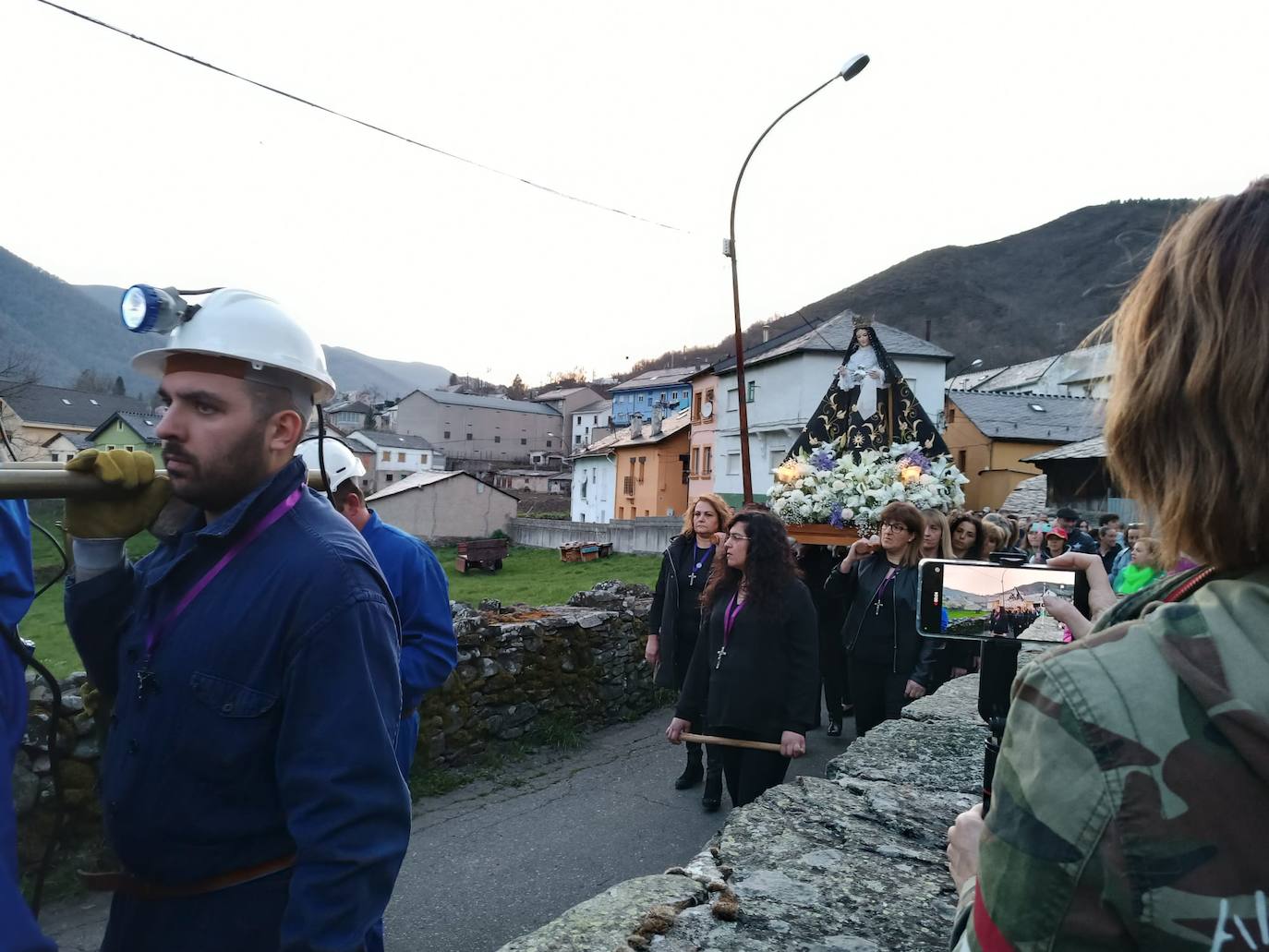 Procesión en Caboalles