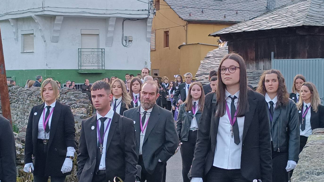 Procesión en Caboalles