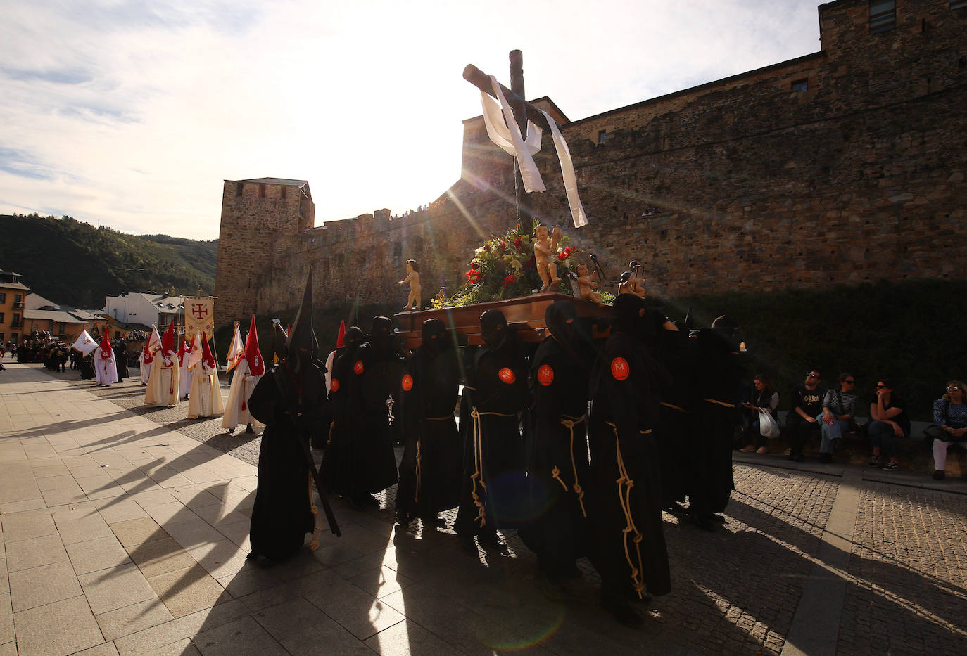 Procesión del Desenclavo y Santo Entierro en Ponferrada