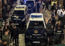 Imagen de archivo de efectivos policiales en León capital tras una pelea.