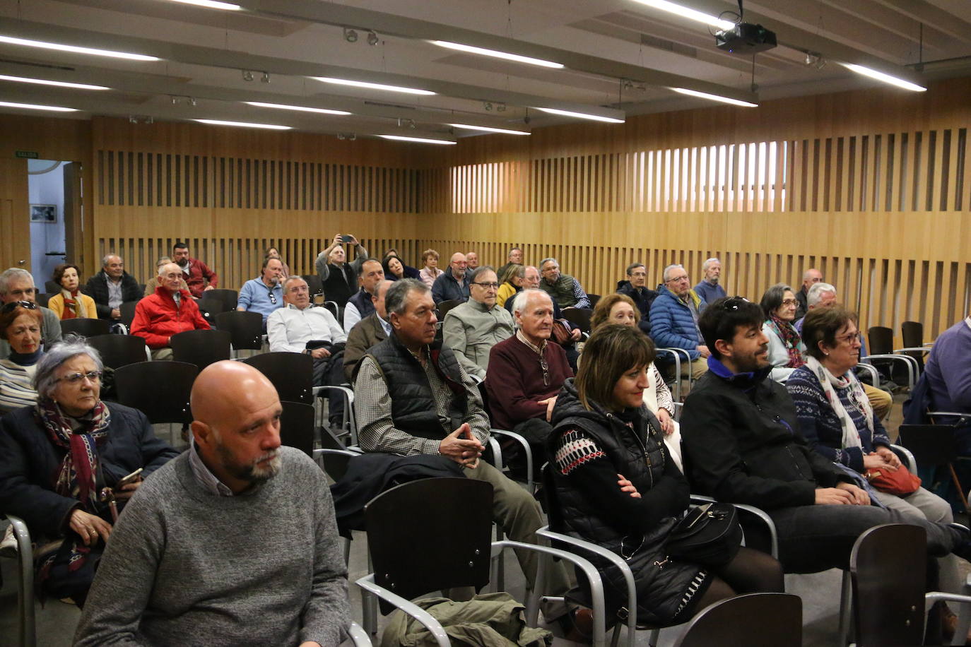 Charla-coloquio sobre la rampa de Pajares