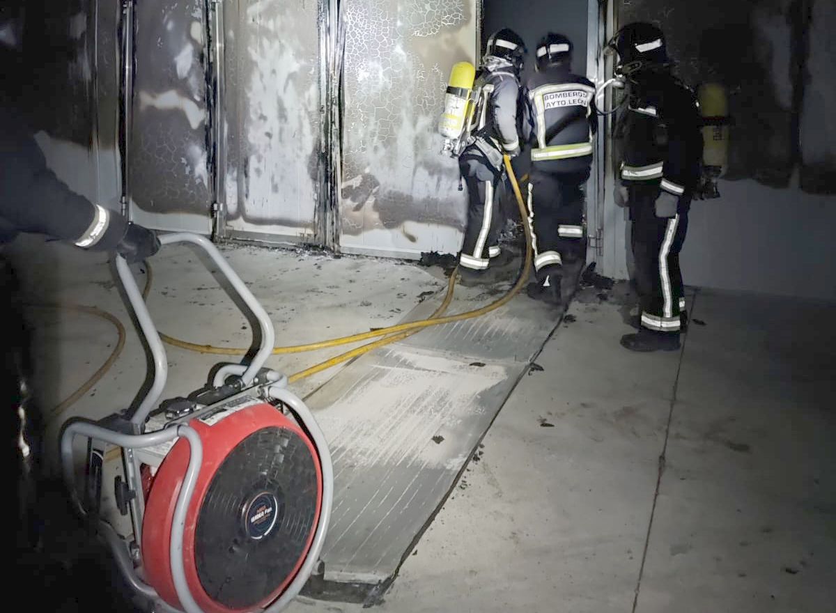 100.000 pollos calcinados