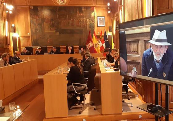 Matías Llorente, este viernes, durante el pleno celebrado en la Diputación Provincial de León.