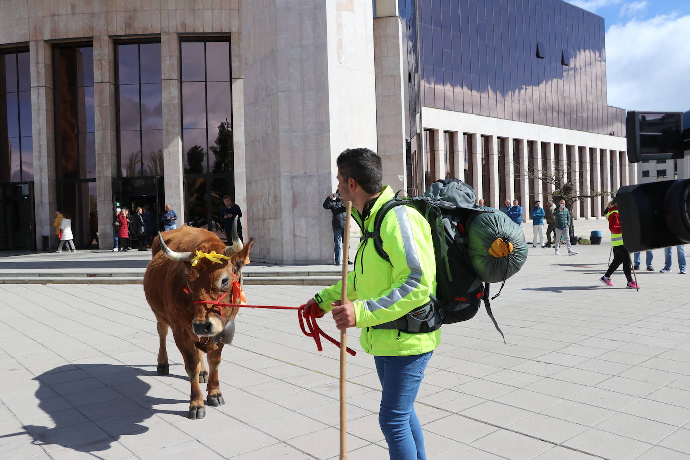 Mariposa llega a la Junta para reivindicar los derechos de Baldo