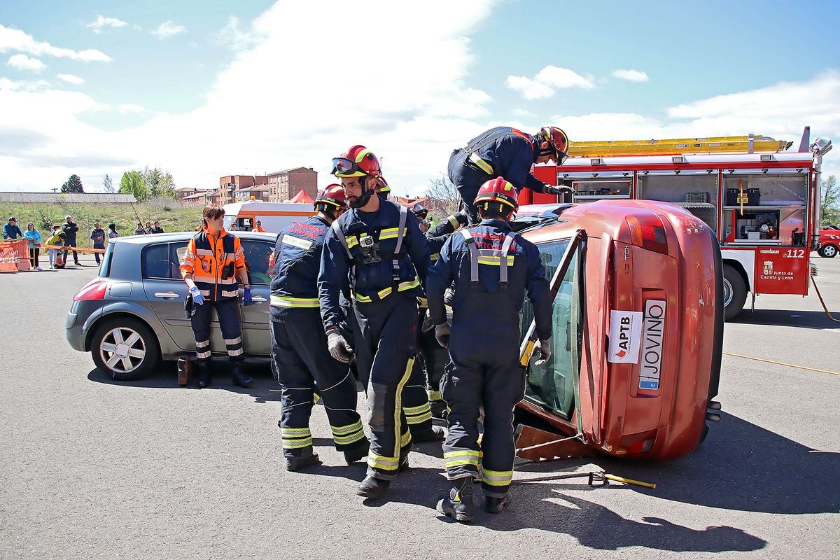 Exhibición de rescate en accidentes de tráfico