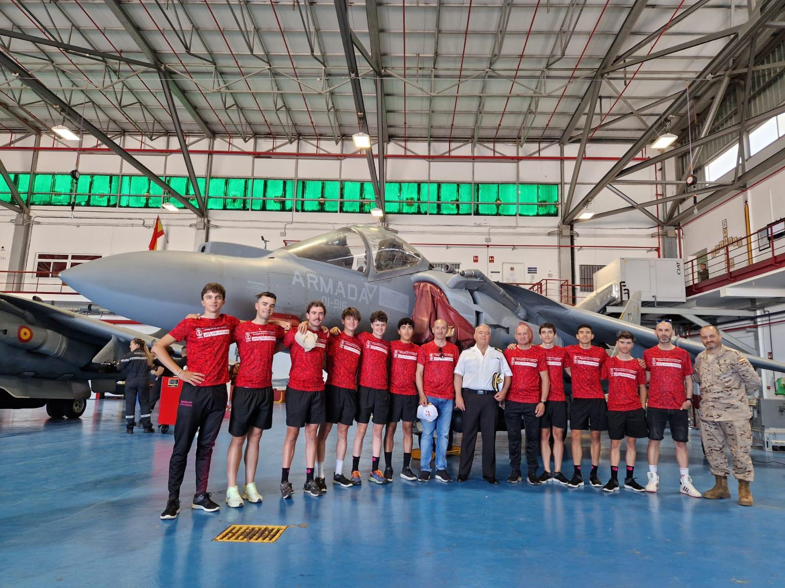 La Armada y la organización de la Vuelta Hispania premian al Maglia Tecnosylva Bembibre