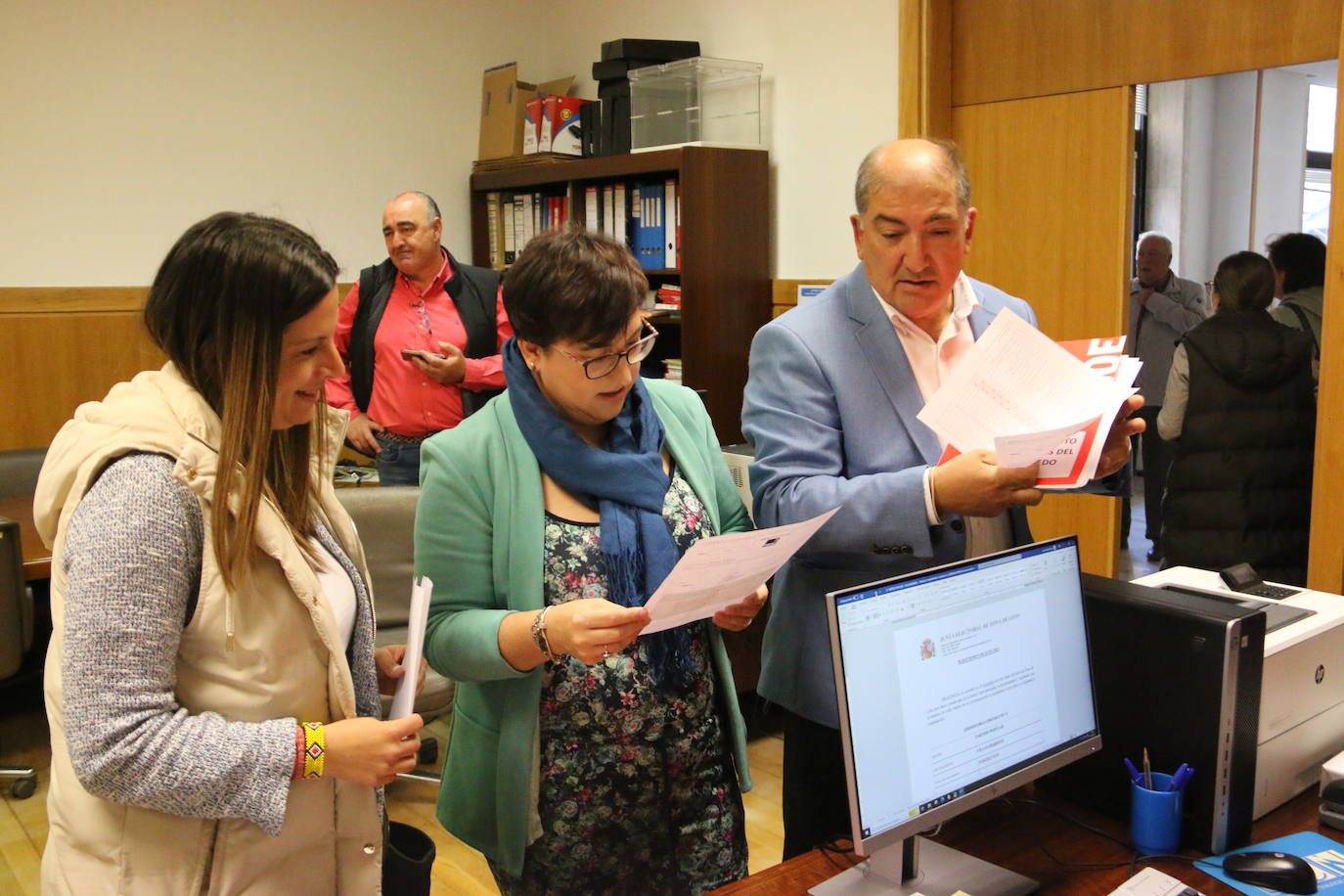 Diez registra su candidatura al Ayuntamiento