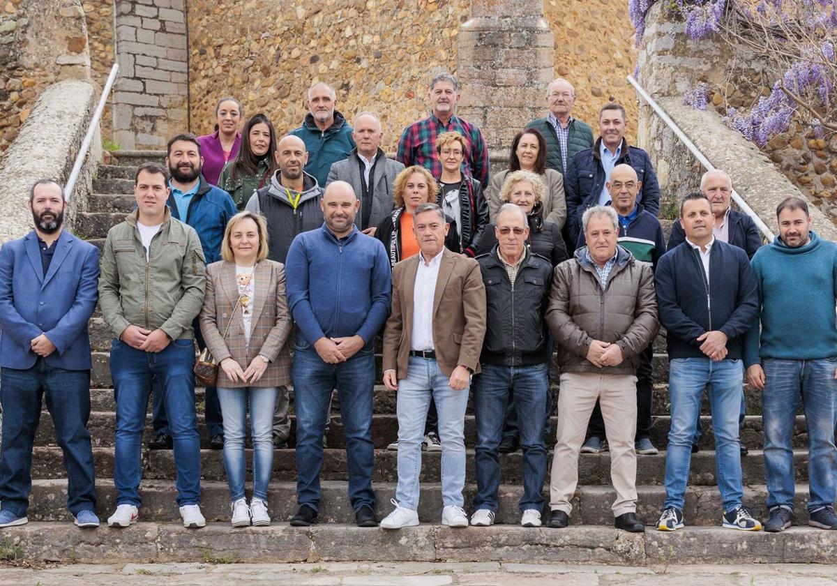 Marcos Martínez, junto a su equipo, en el momento de la presentación de la candidatura.