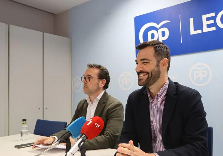 Ricardo Gavilanes y David Fernández, procuradores del PP por León.