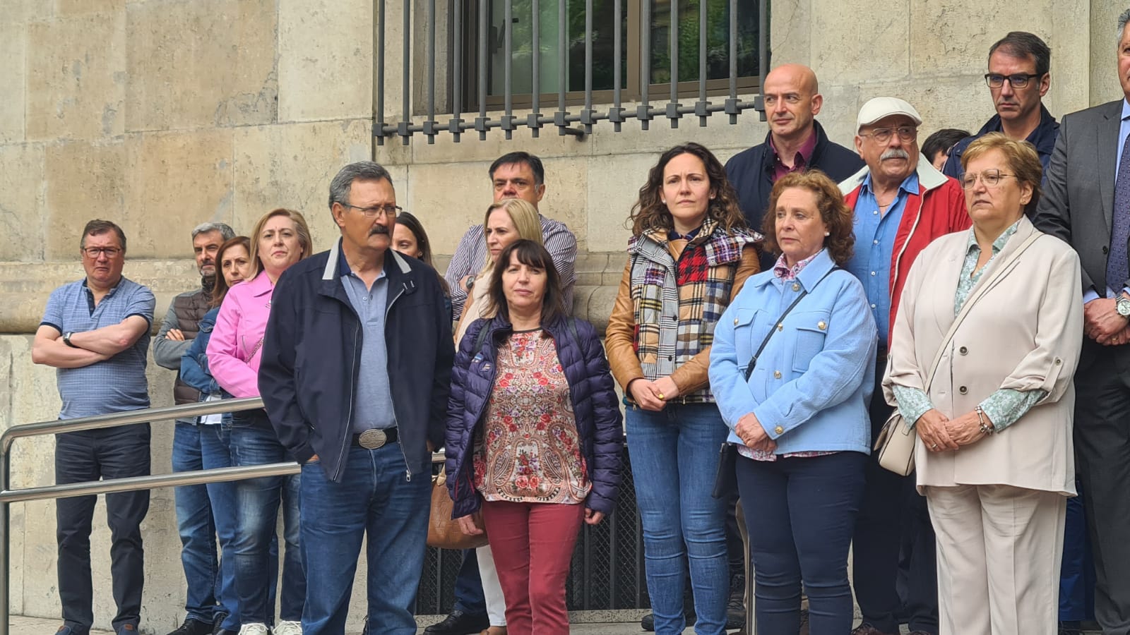 Minuto de silencio por un asesinato machista