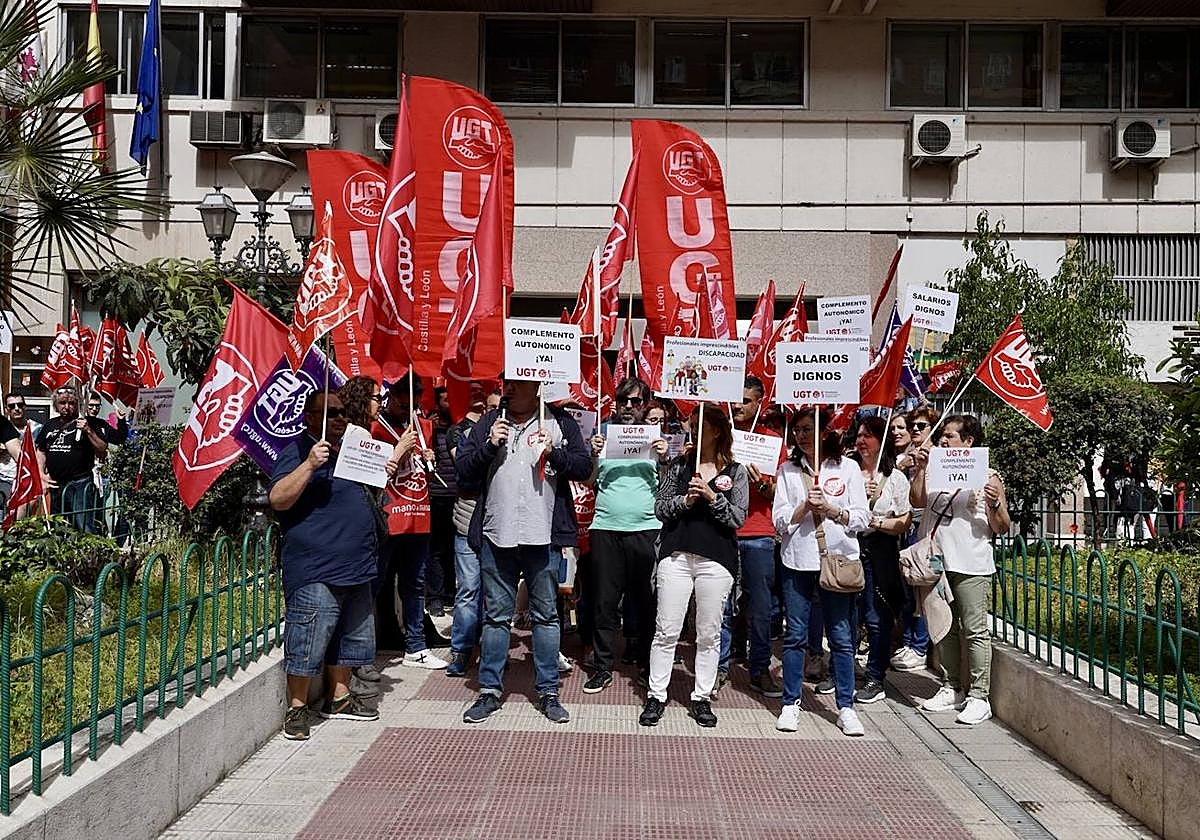 Concentración de trabajadores de los centros de atención a la discapacidad