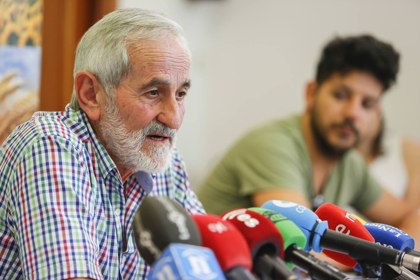 Luto por la muerte de Matías Llorente