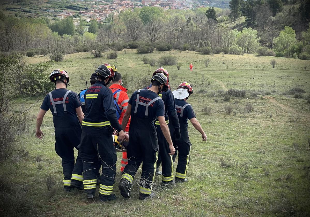 Imagen de la intervención de la unidad de Bomberos de León en el accidente del ciclista.