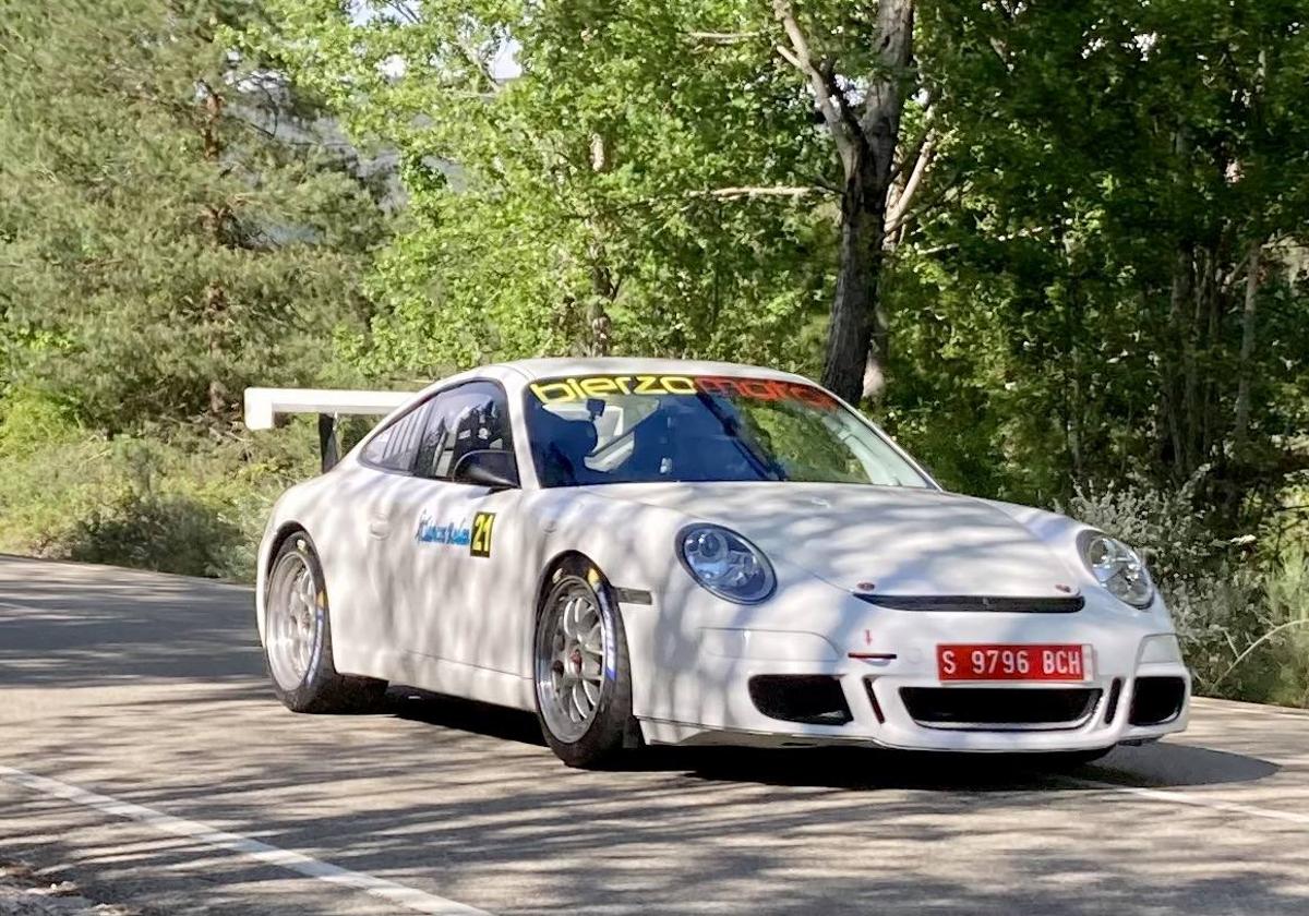 Coche del piloto berciano que lograba la victoria en su disciplina.