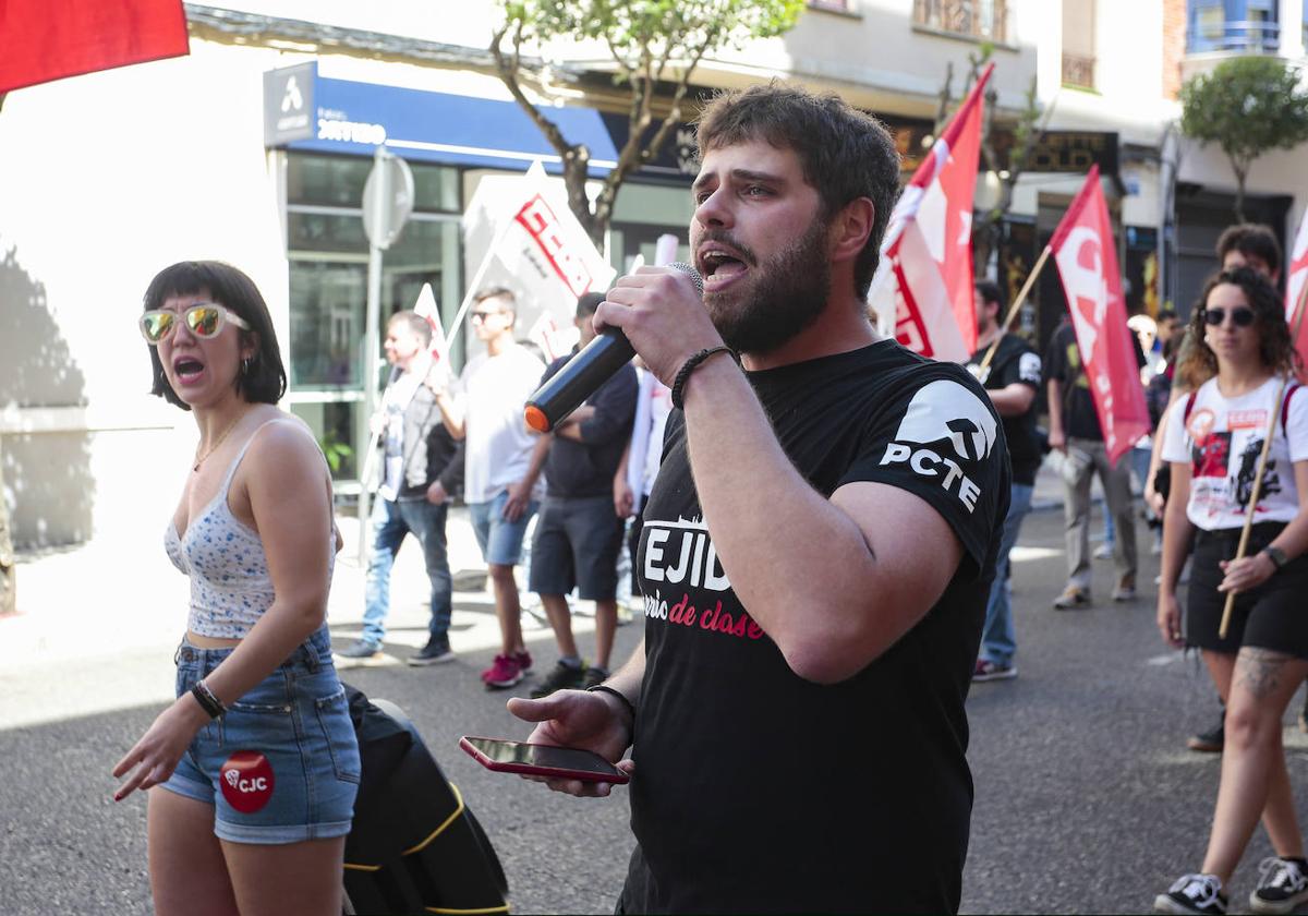 Manifestación en León convocada por UGT y CCOO con motivo del Primero de Mayo