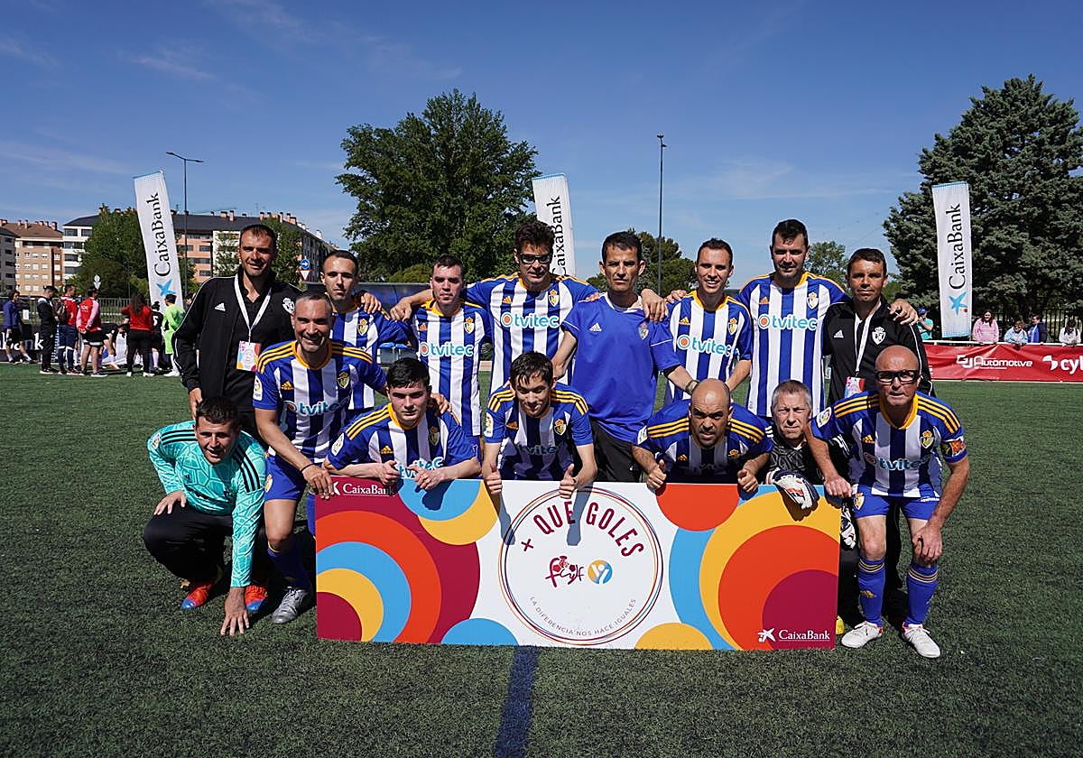 La Ponferradina, campeón de su grupo en el torneo inclusivo '+ QUE GOLES'.