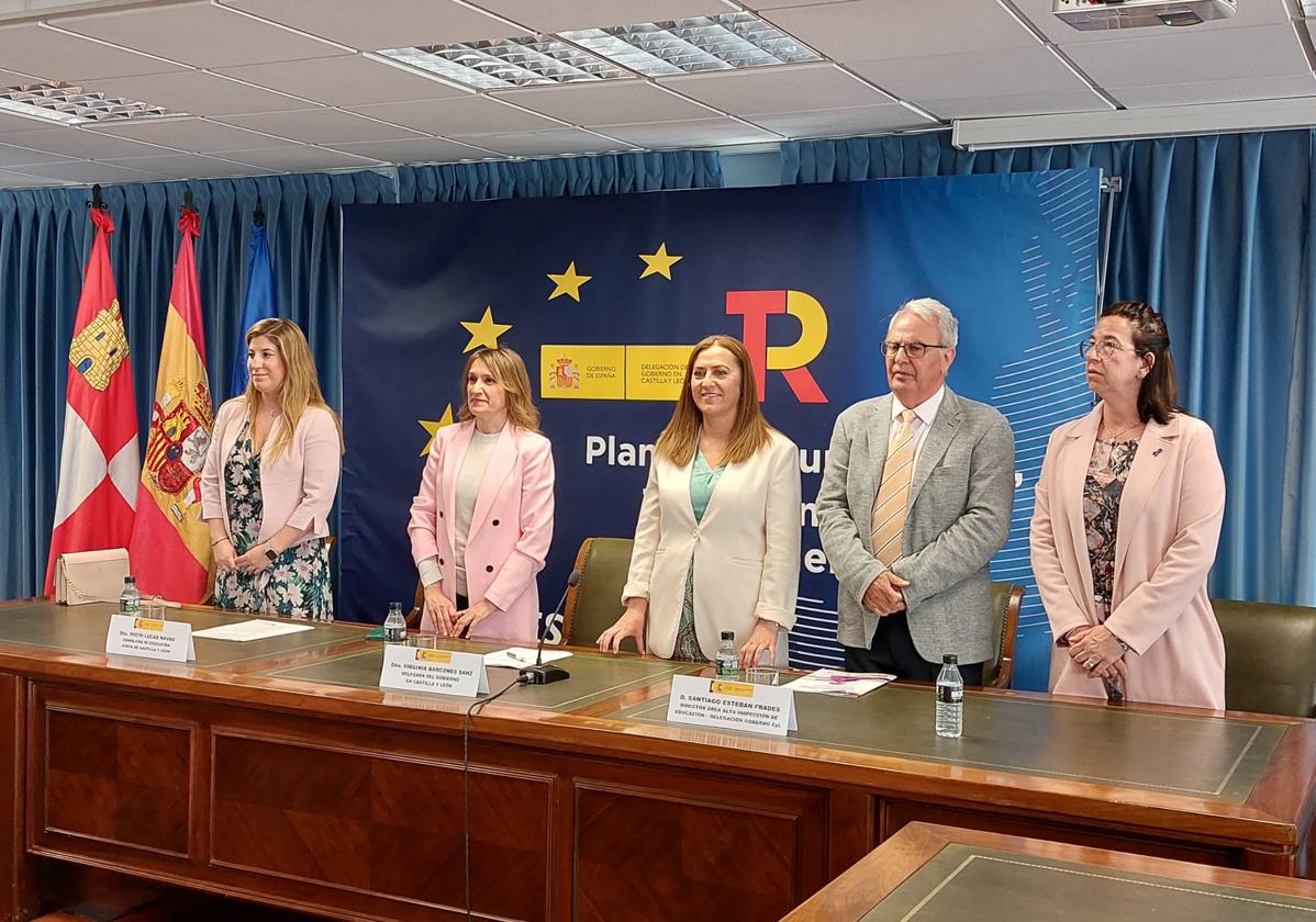 Entrega de premios con motivo del Día Internacional de la Mujer en Castilla y León