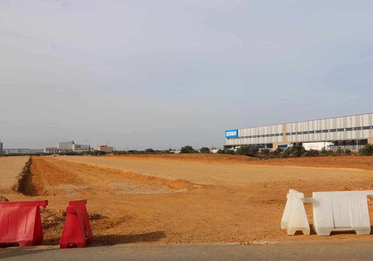 Imagen de la zona de obra para la entrada del ramal ferroviario al polígono de Villadangos.