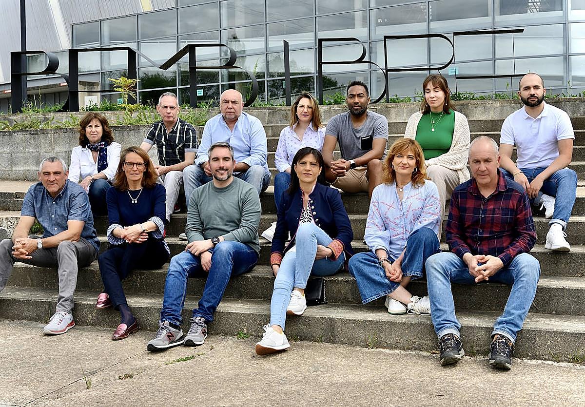 Elsa García (2I) encabeza la candidatura de XBembibre.