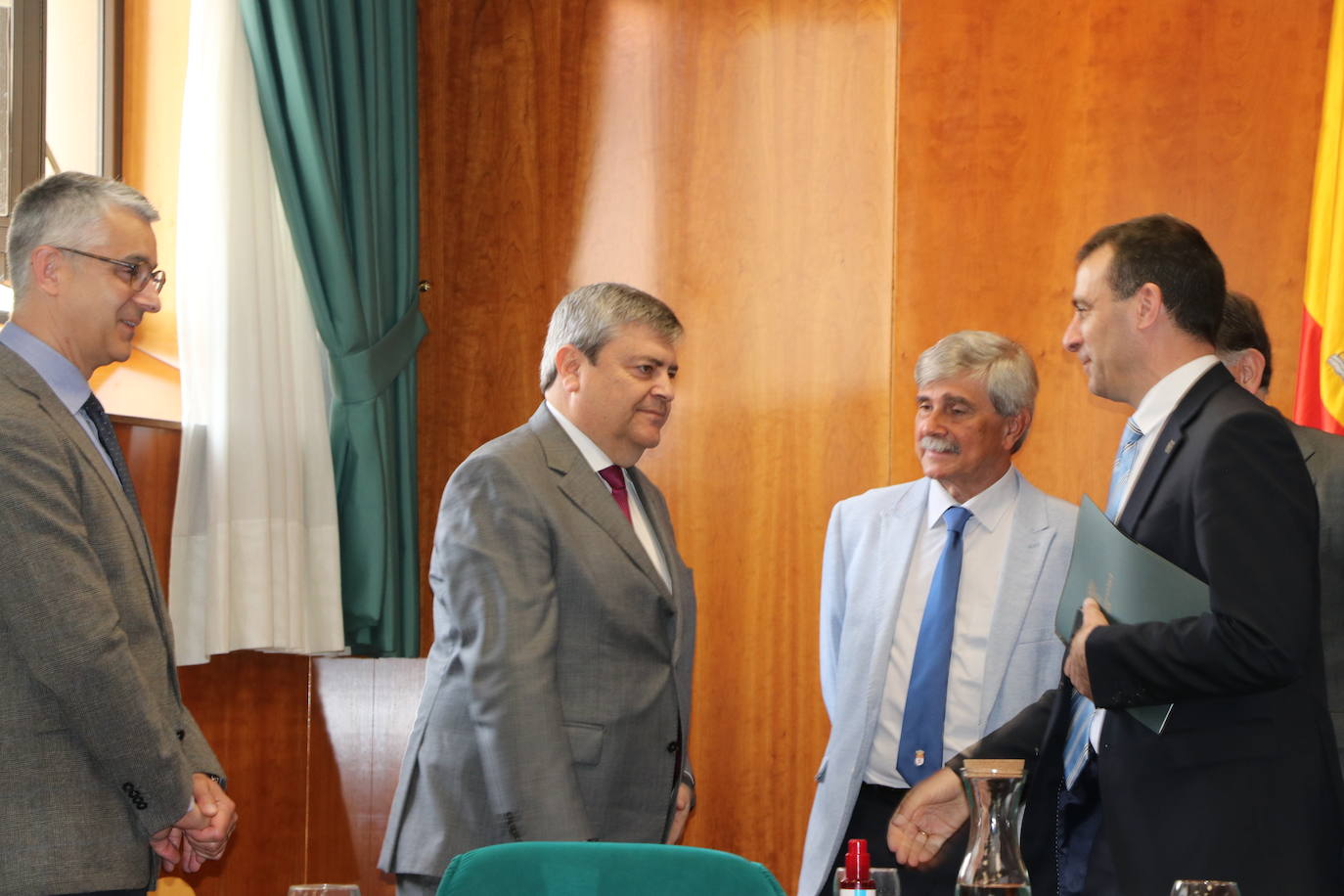 La ULE y Coated Solutions rubrican un convenio de colaboración