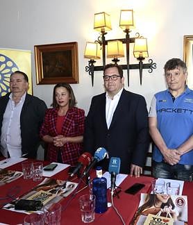 Imagen secundaria 2 - Centro León Gótico,pide la suspensión de la Zona de Bajas Emisiones en un desayuno informativo este miércoles en León.