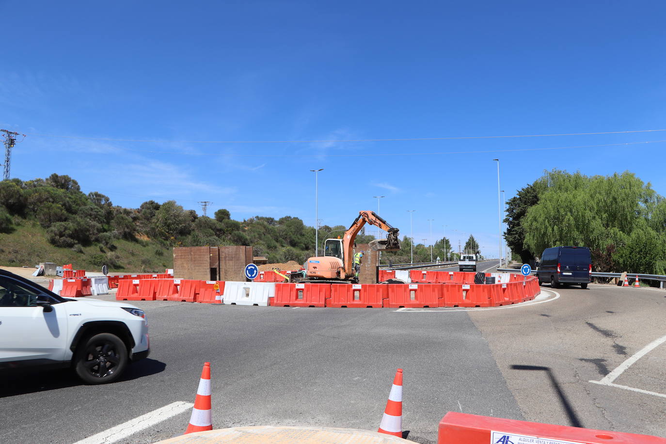 Toma forma la nueva glorieta de Oteruelo