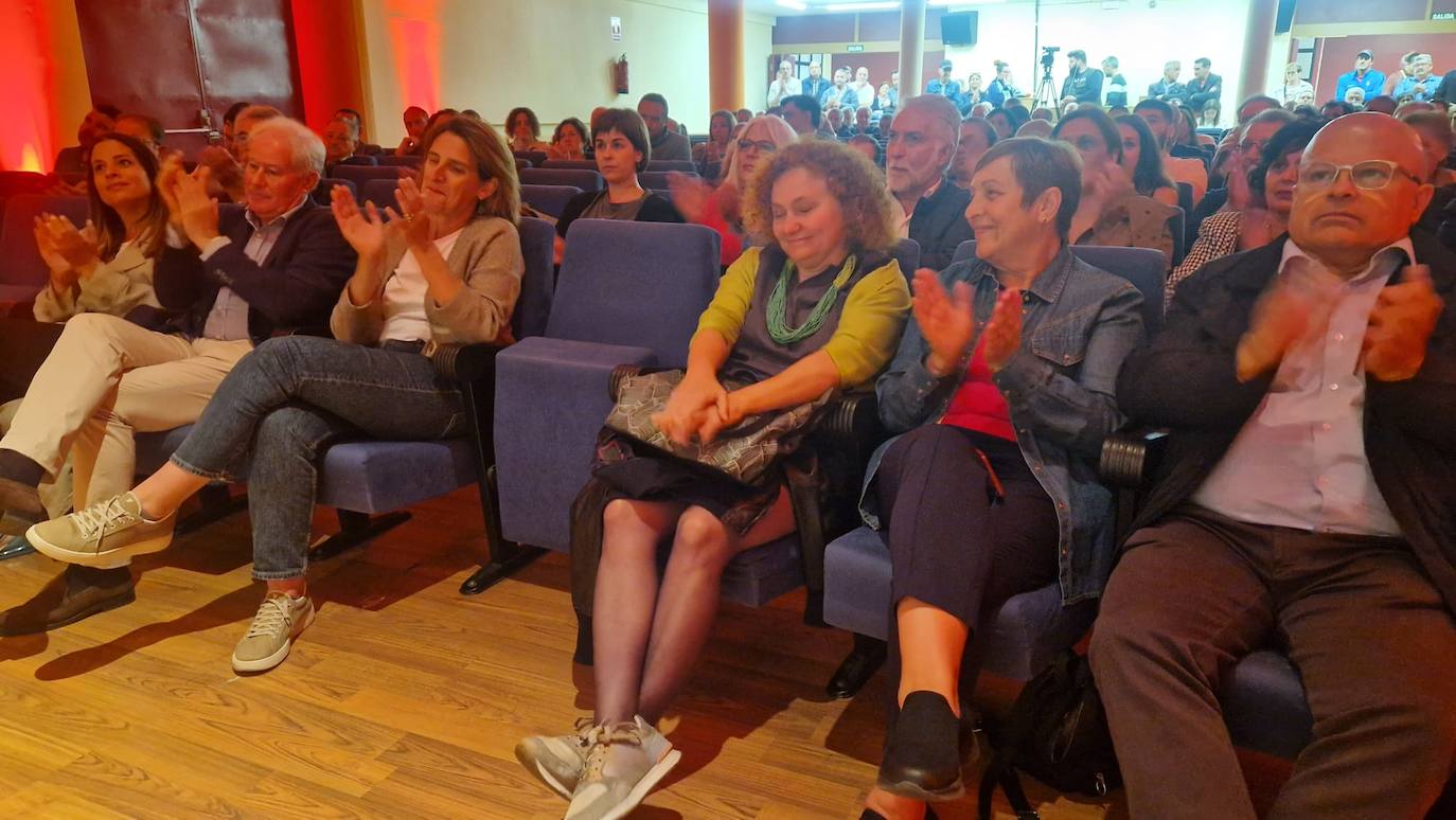 Teresa Ribera asiste a la presentación de la candidatura del PSOE en Fabero