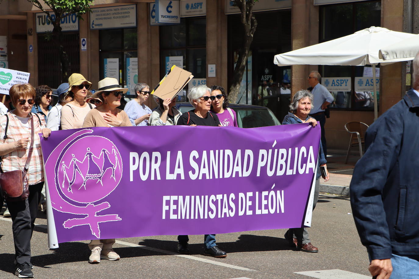 Manifestación en defensa de la sanidad pública en León