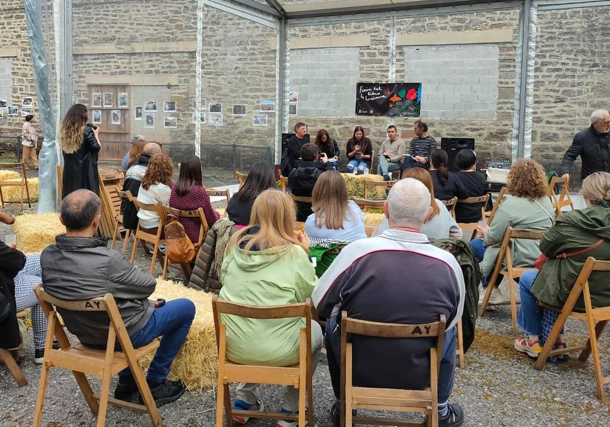 Encuentro literario Mina, Lucha y Literatura.