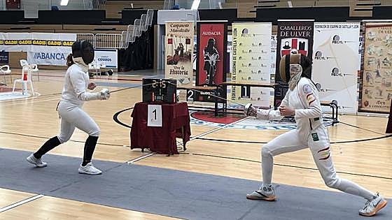 David Arias gana en Bembibre la X Jornada del Regional de esgrima