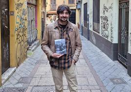 El escritor y periodista Emilio Gancedo publica el libro 'Barrio húmedo'.