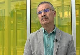 Nicanor Pastrana, candidato de Alantre-Verdes Equo a la Alcaldía de León, durante el test de leonoticias.