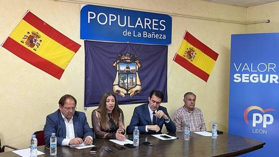 Javier Carrera, Ester Muñoz, Juan Carlos Suárez Quiñones y José Luis Nieto.