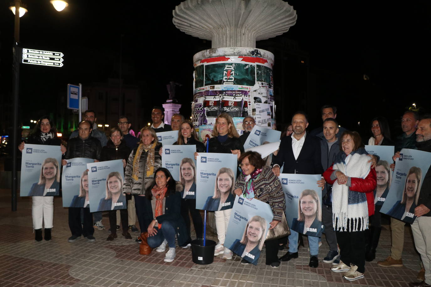 Los populares inician la campaña electoral desde la plaza de Guzmán para recuperar «el León con garra»